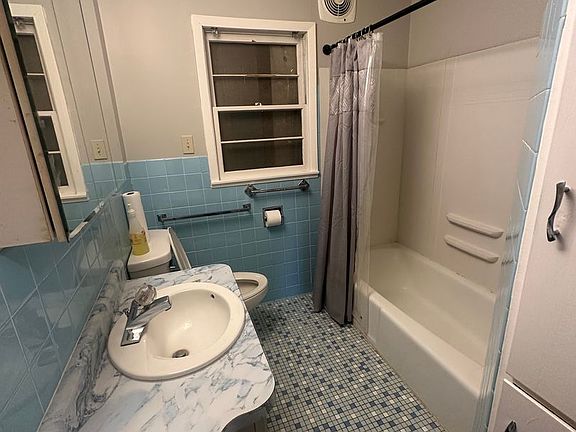 3rd image of 2617 Minnesota Ave NW #A