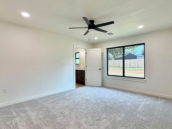 4th image of 1407 S Valley View Ct