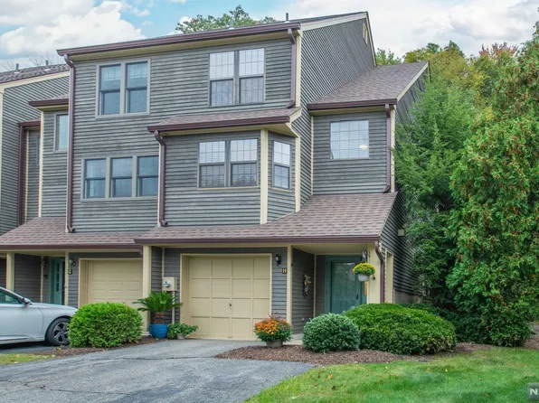 36H Salem Aly #H, West Milford, NJ 07480