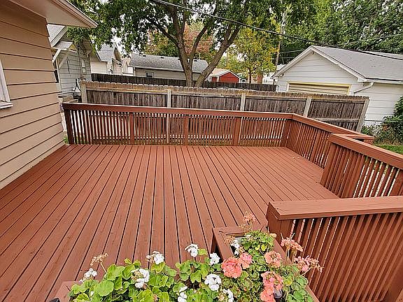2nd image of 2542 S Cornelia St