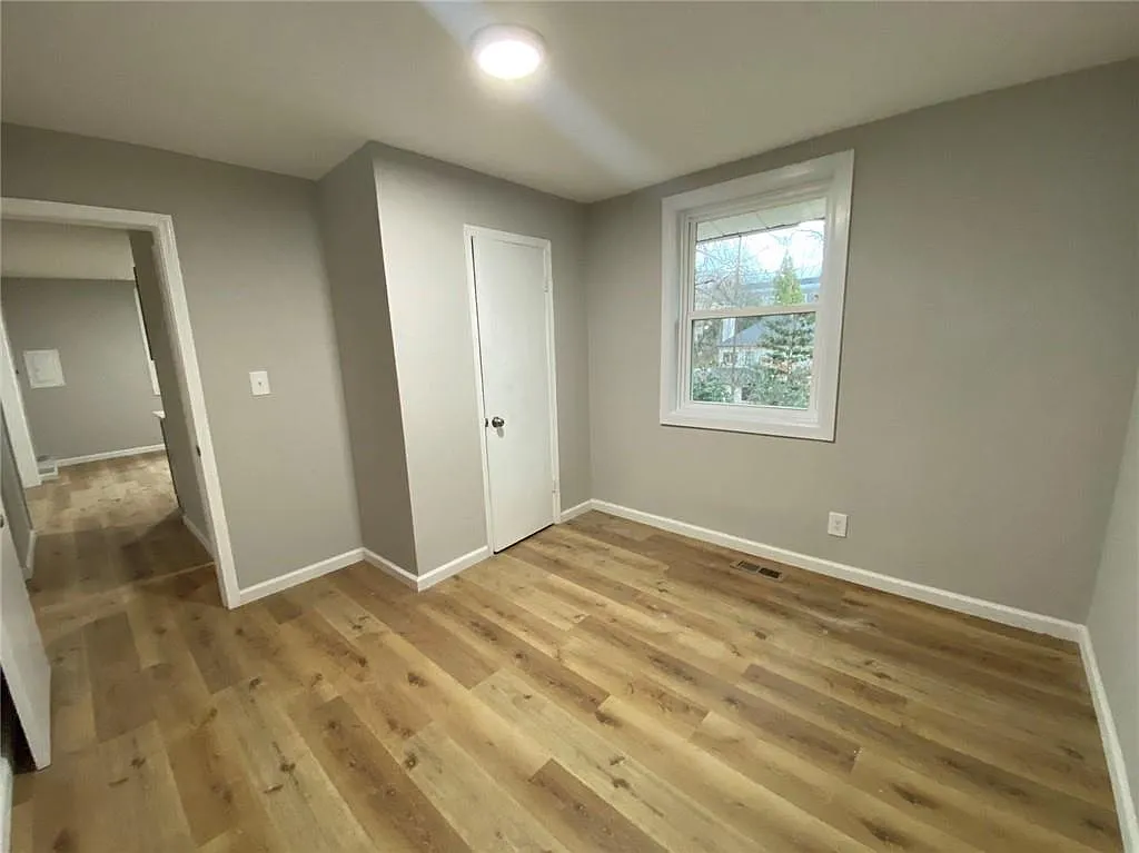 2 bed, 1.0 bath, 1584 sqft, $1,550 — Photo 4