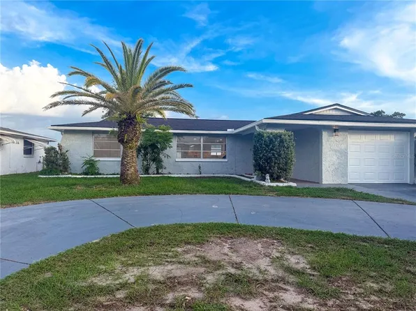 5626 Moog Rd, Holiday, FL 34690