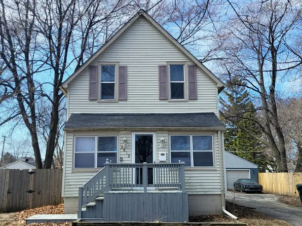 2812 Elizabeth Ave, Zion, IL 60099