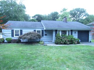 12 Butler Ln, Middletown, NJ 07748