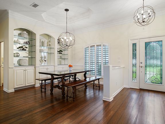5th image of 4008 Lavista Cir