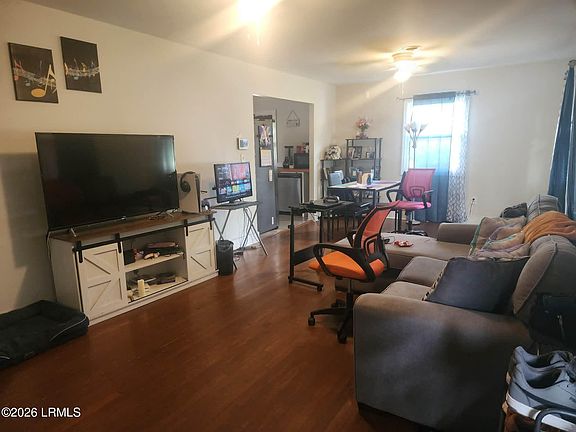 2nd image of 1381 Hagood Avenue