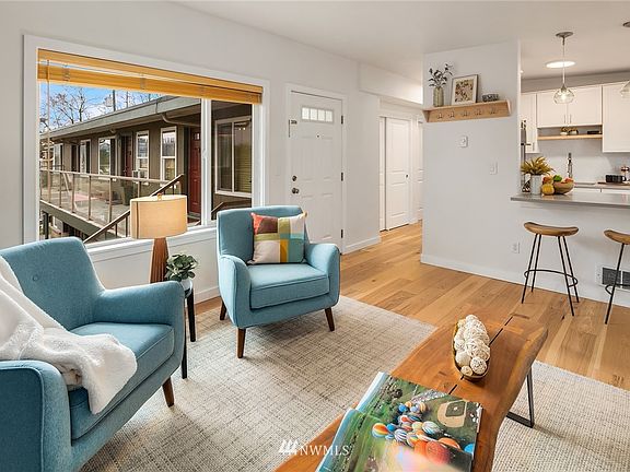 4th image of 510 Lee St APT 4