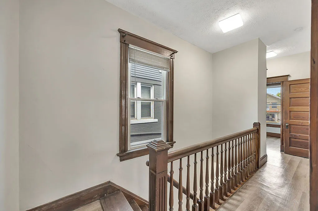 2 bed, 1400 sqft, $1,395 — Photo 4