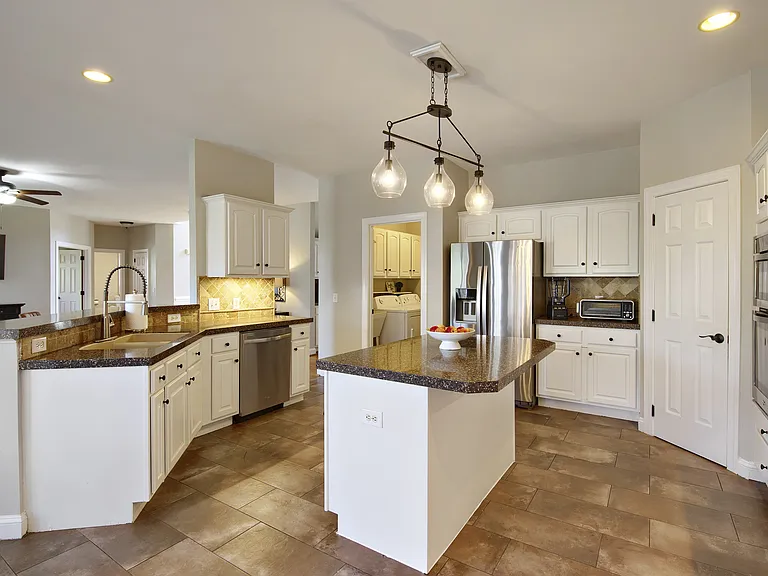 6520 Red Maple Dr — Photo 6