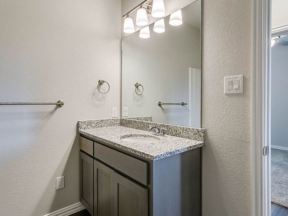 2nd image of 5608 McMahan Ln
