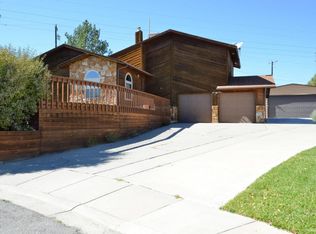 5807 Chaparral Cir, Farmington, NM 87402