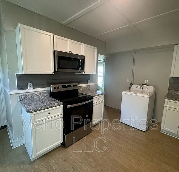 129 N 3rd Ave #2 — Photo 4