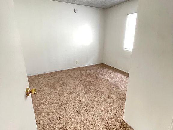 3rd image of 3351 Vinton Ave APT 1