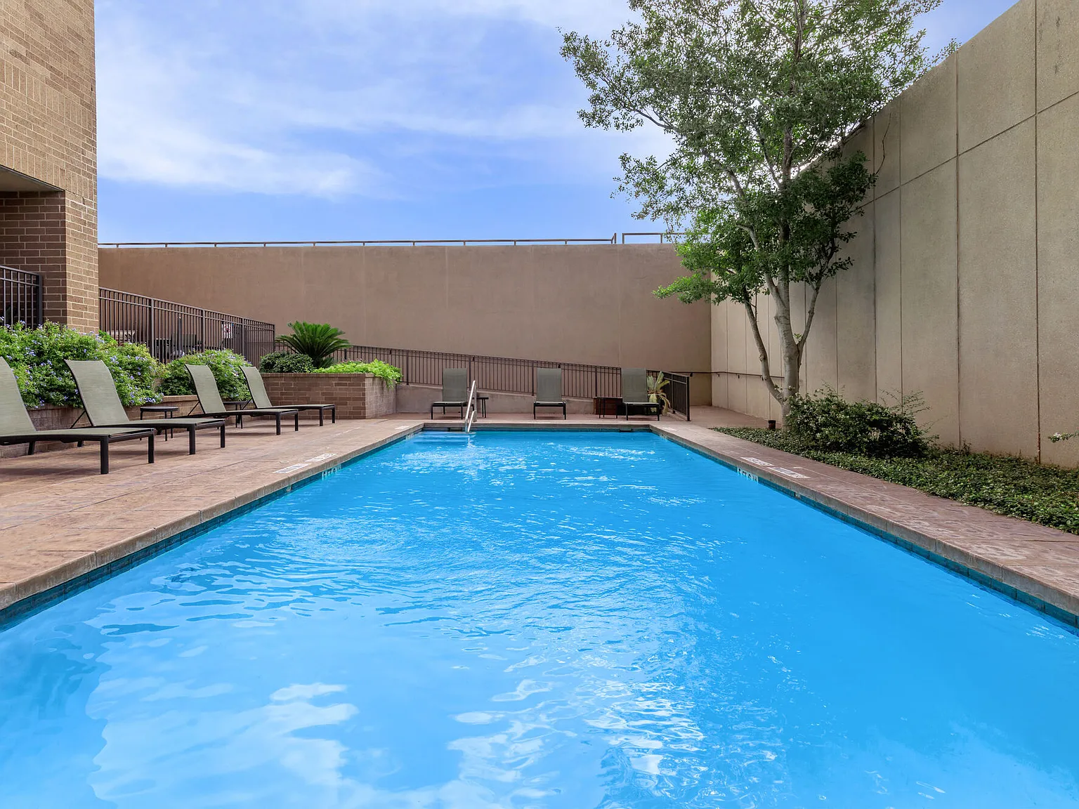 The Enclave at 1550 — Photo 3