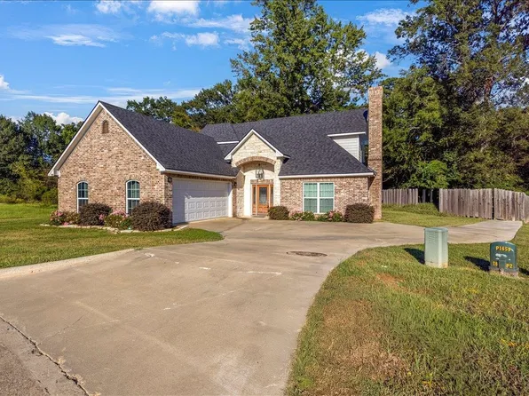 171 Stonegate Dr, Carthage, TX 75633