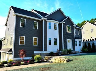 13 Sunset Dr, Burlington, MA 01803