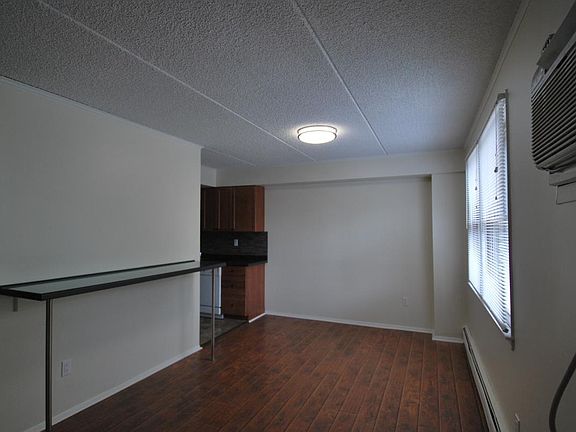 3rd image of 3 Washington St #3