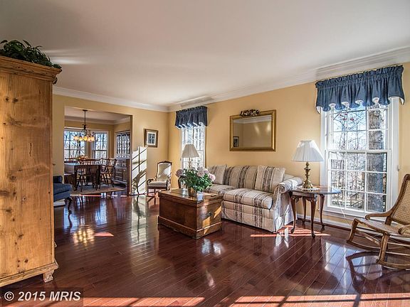 4th image of 3252 Grady Ln
