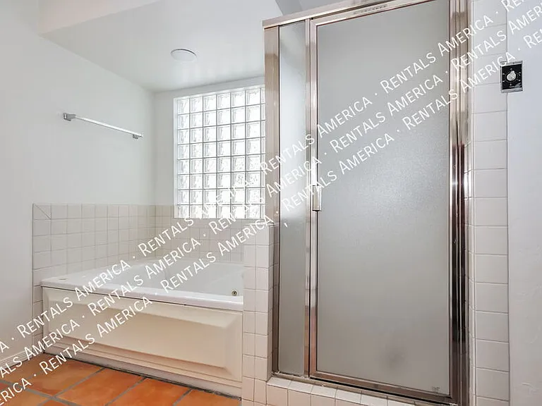 1150 W Masters Cir — Photo 23