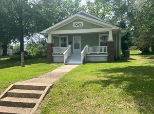 406 E State St, Mountain Grove, MO 65711