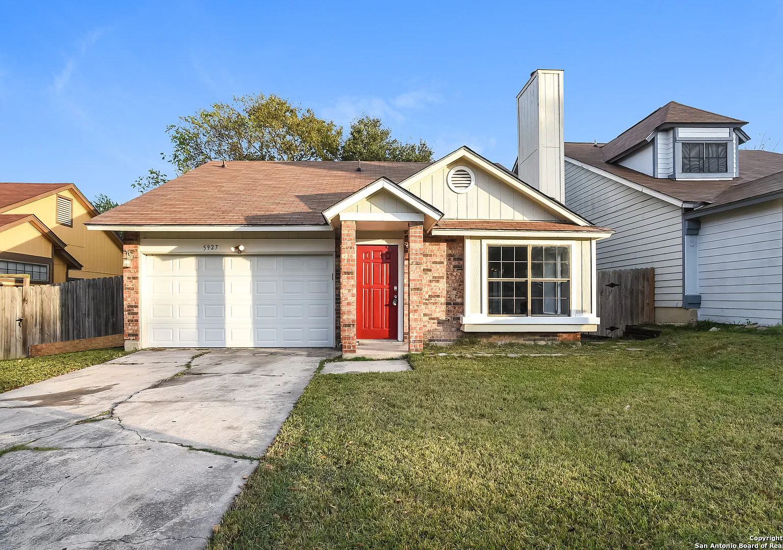 5927 Catalina Sunrise Drive - 1 — Photo 1
