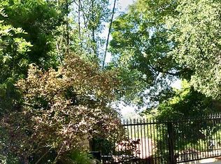 396 Patrician Way, Pasadena, CA 91105