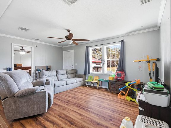 4th image of 760 County Line Rd E