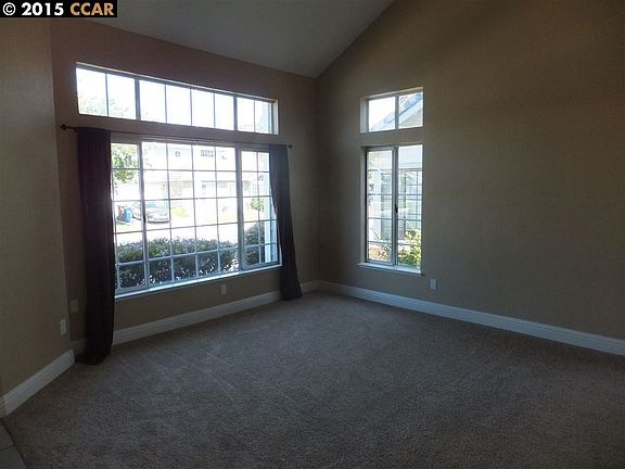 5th image of 3529 Centennial Dr