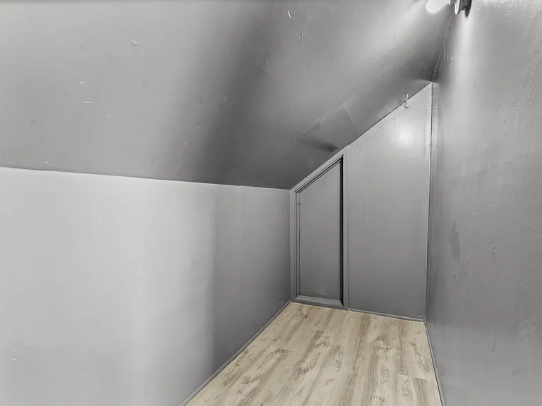 16039 Fairmount Dr — Photo 21