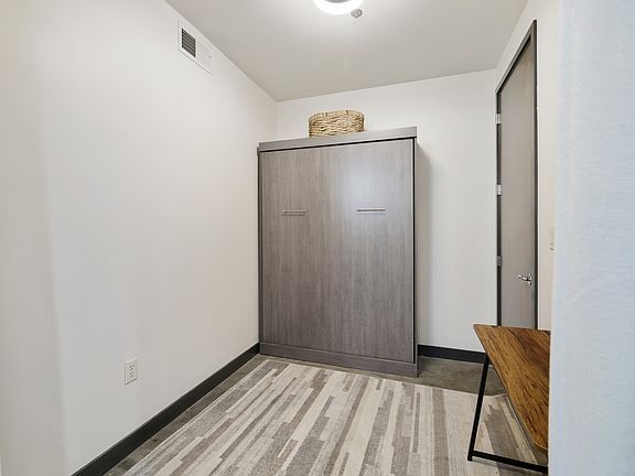 5th image of 1510 Demonbreun St #906
