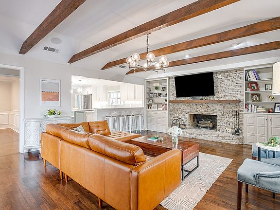 5th image of 3928 Stonehenge Rd