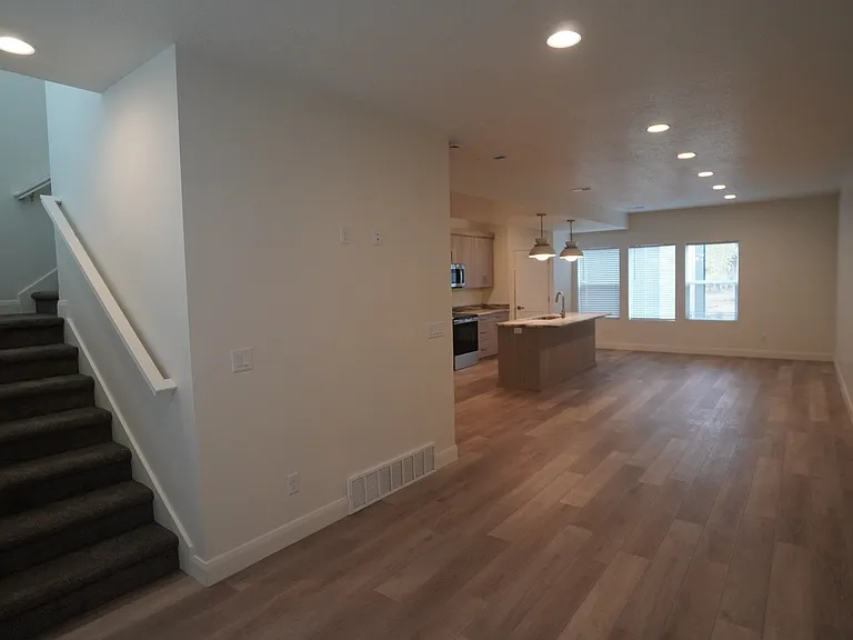 2925 S Highway 89 #11 — Photo 21
