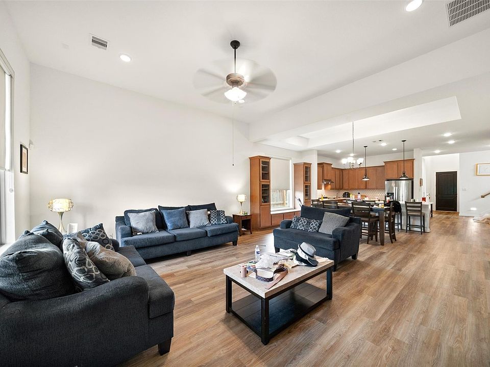 1st image of 20802 Mirror Point Dr
