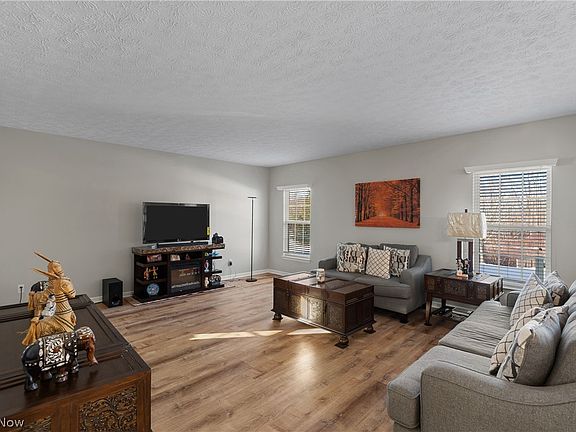 5th image of 7545 Diamondback Ave NW