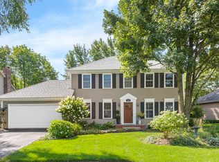 1248 Bainbridge Dr, Naperville, IL 60563