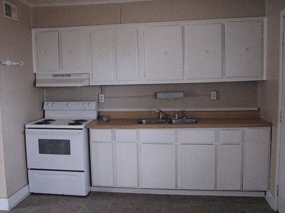 5th image of 3122 Savannah Hwy