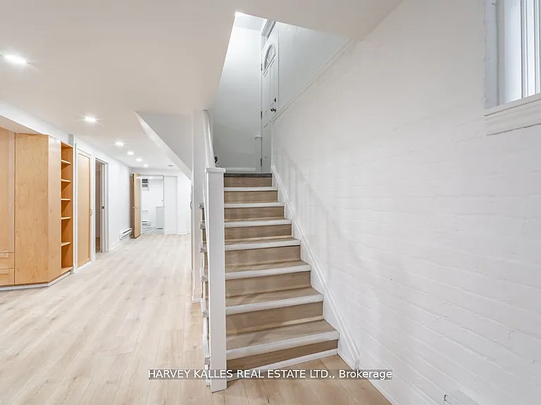 44 Browning Ave #BASEMENT — Photo 2