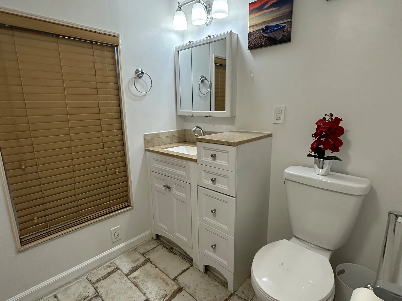 1 bed, 150 sqft, $950 — Photo 3