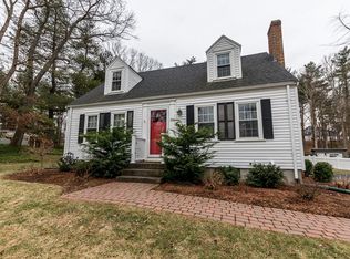87 Edgewood Ave, Walpole, MA 02081