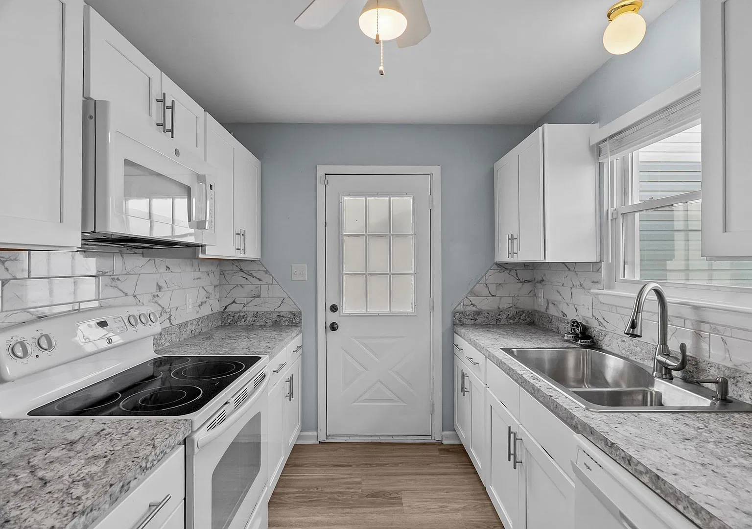 Charming 3-Bedroom, 1.5-Bath Home for Rent in Virginia Beach — Photo 4