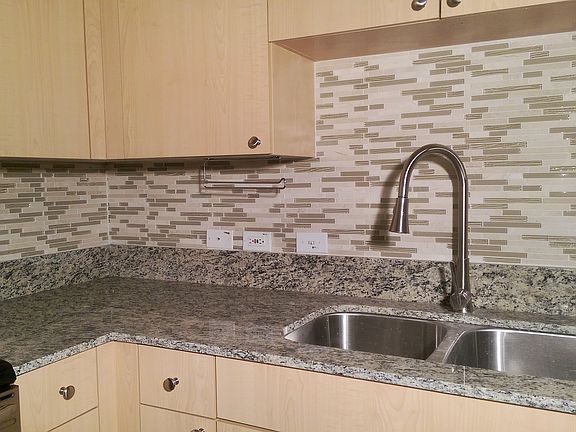 3rd image of 1217 Villa Cir