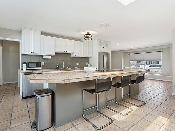 3rd image of 2356 N 85th Pl