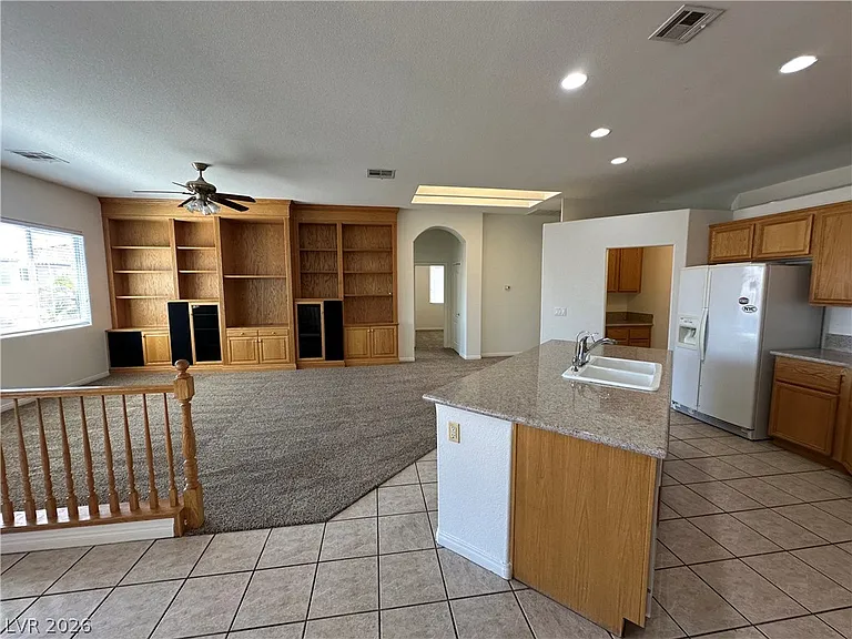 3008 Teal Beach St — Photo 21