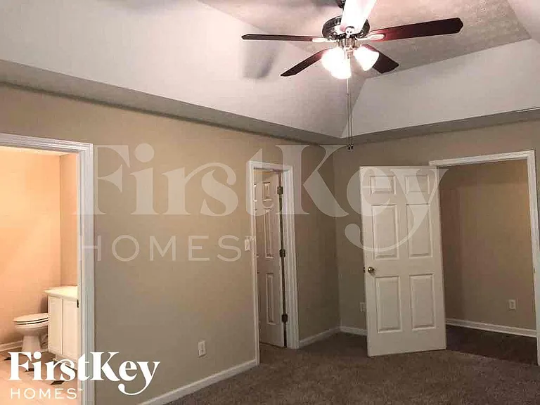 4172 Evian Way — Photo 7