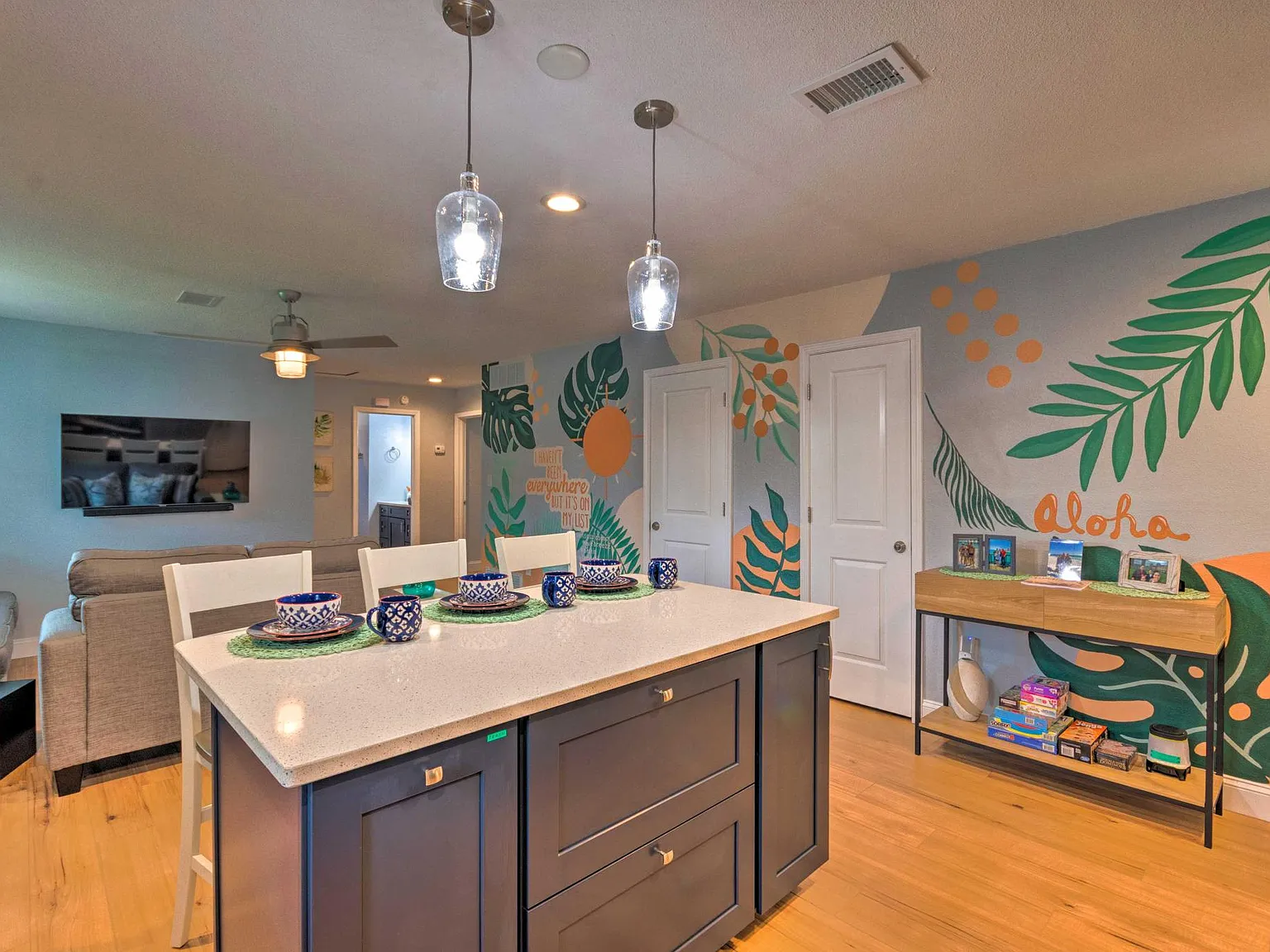 3 bed, 2.5 bath, 1400 sqft, $3,200 — Photo 2