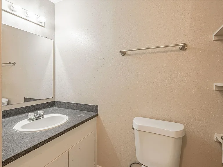 2303 State Highway 19 #C — Photo 26