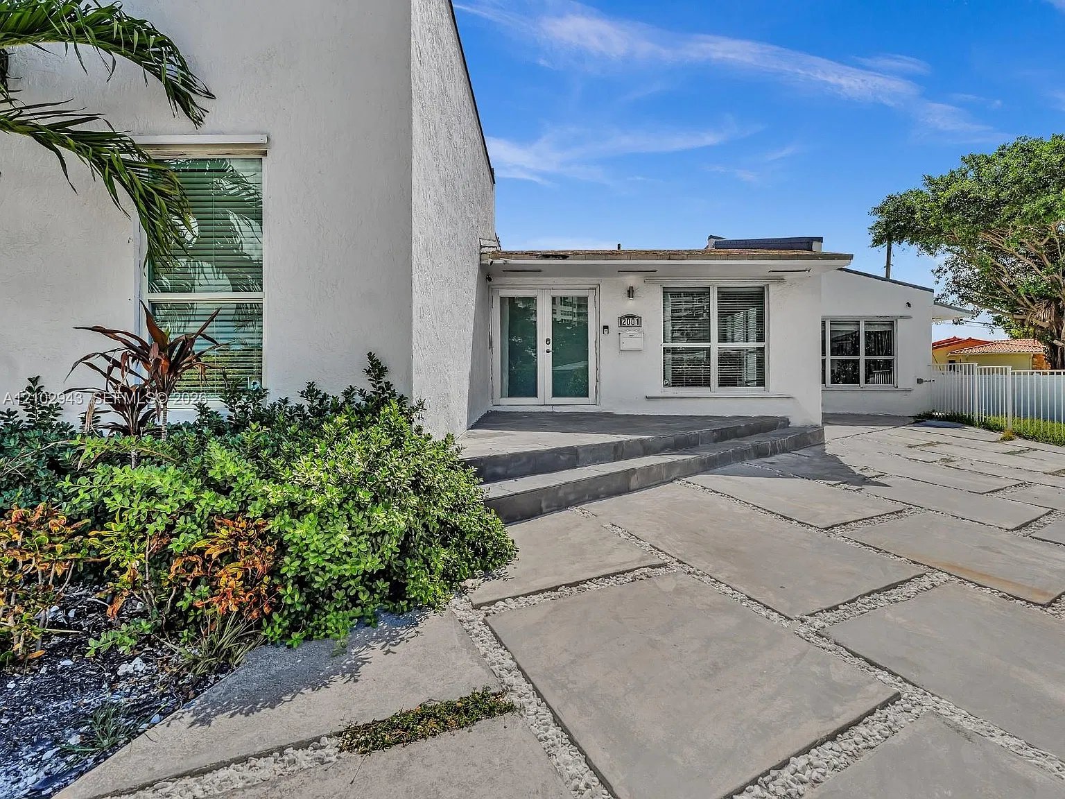 San Souci Estates — Photo 2