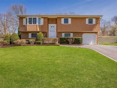 31 Urban Drive, Selden, NY, 11784