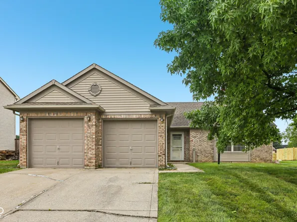 12216 Laurelwood Ct, Indianapolis, IN 46236