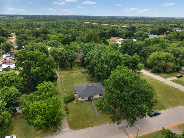 412 N 3rd Ave, Purcell, OK 73080